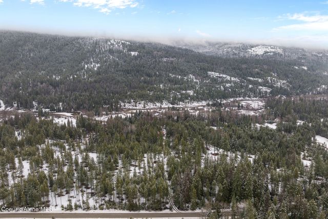 6045 Upper Pack River RD, Sandpoint, ID 83864