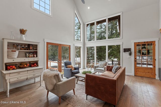 6045 Upper Pack River RD, Sandpoint, ID 83864