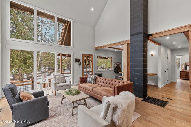 6045 Upper Pack River RD, Sandpoint, ID 83864