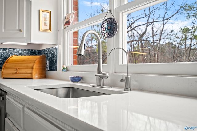 138 Greenbriar Road, Gadsden, AL 35901