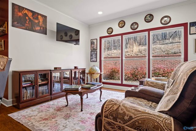 138 Greenbriar Road, Gadsden, AL 35901