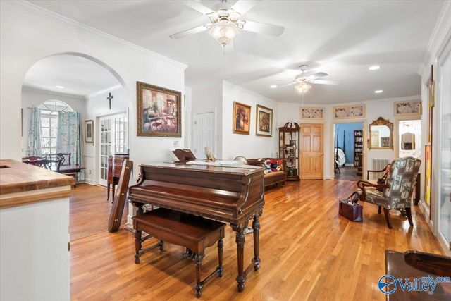 138 Greenbriar Road, Gadsden, AL 35901