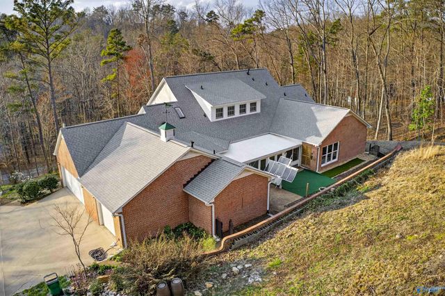 138 Greenbriar Road, Gadsden, AL 35901