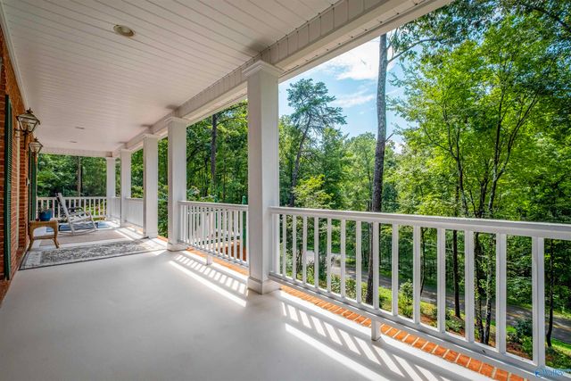 138 Greenbriar Road, Gadsden, AL 35901