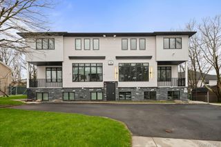 11 Buckman Place 212, Monsey, NY 10952