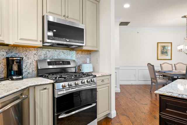 5 Sterling Hill Ln Apt 545, Exeter, NH 03833