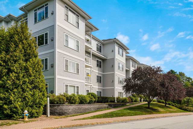 5 Sterling Hill Ln Apt 545, Exeter, NH 03833
