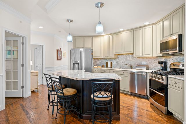 5 Sterling Hill Ln Apt 545, Exeter, NH 03833