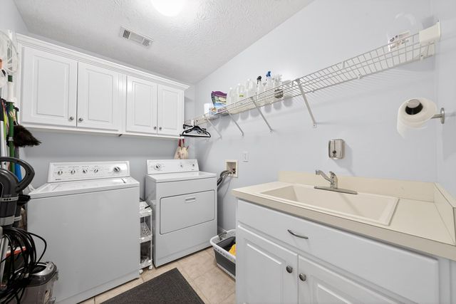 82 Wagon Wheel Court, Ellerslie, GA 31807