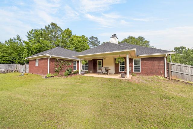 82 Wagon Wheel Court, Ellerslie, GA 31807
