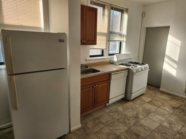 3948 N Fremont Street 3, Chicago, IL 60613