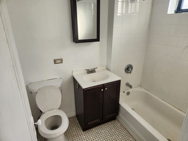 3948 N Fremont Street 3, Chicago, IL 60613