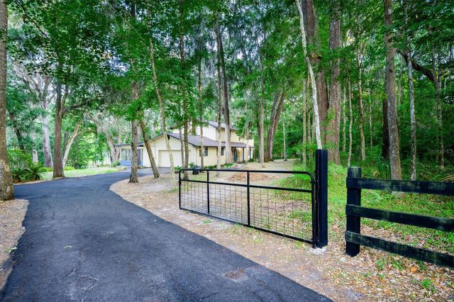 12054 ROYAL DRIVE, Brooksville, FL 34601