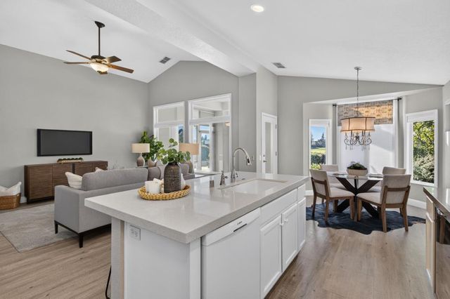 6145 Buckskin Ln, Roseville, CA 95747