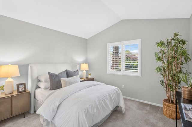 6145 Buckskin Ln, Roseville, CA 95747
