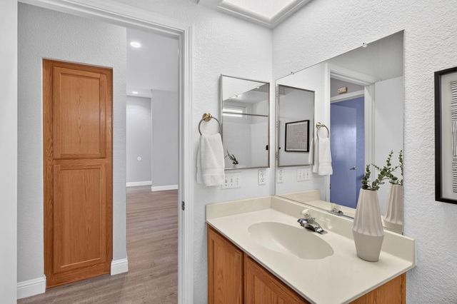 6145 Buckskin Ln, Roseville, CA 95747