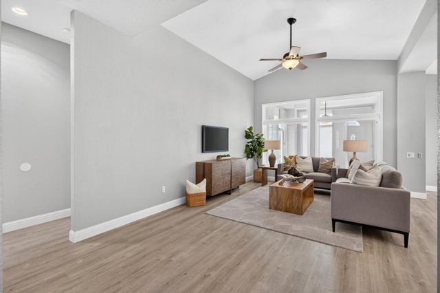 6145 Buckskin Ln, Roseville, CA 95747