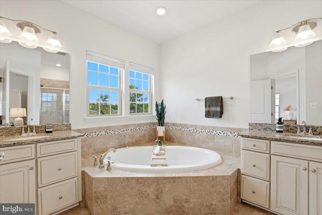10102 DORSEY LN, Lanham, MD 20706