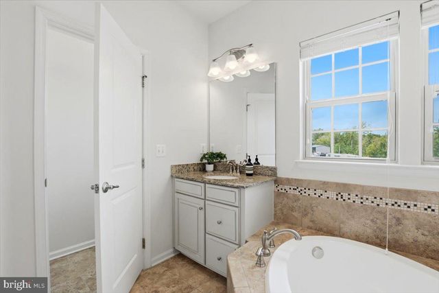 10102 DORSEY LN, Lanham, MD 20706