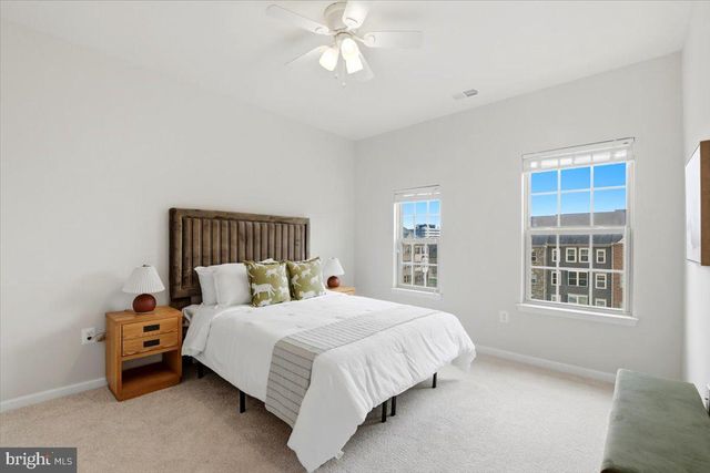 10102 DORSEY LN, Lanham, MD 20706