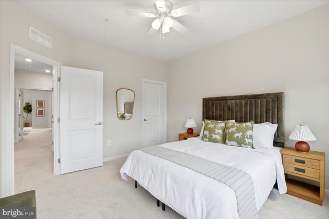 10102 DORSEY LN, Lanham, MD 20706
