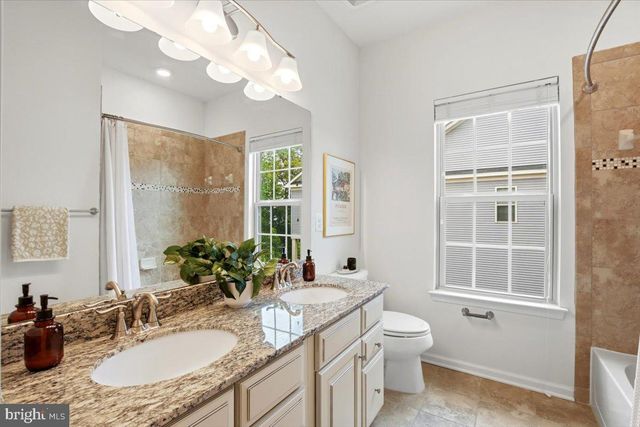 10102 DORSEY LN, Lanham, MD 20706