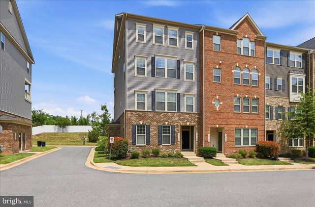 10102 DORSEY LN, Lanham, MD 20706