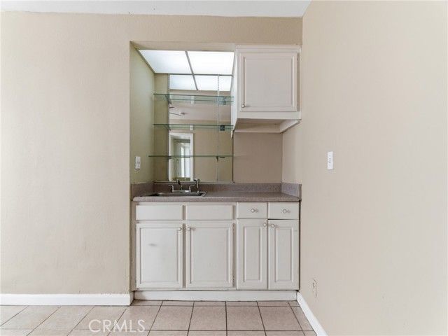 19745 Lull Street, Winnetka (los Angeles), CA 91306