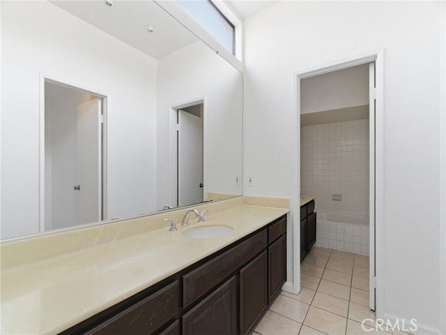 19745 Lull Street, Winnetka (los Angeles), CA 91306