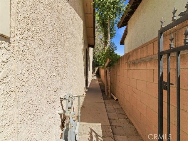 19745 Lull Street, Winnetka (los Angeles), CA 91306