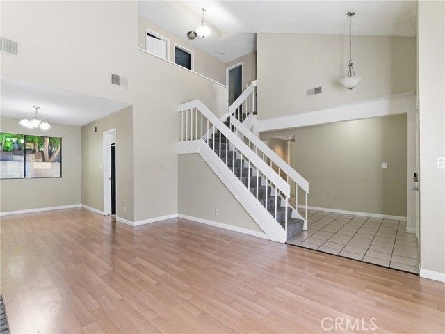 19745 Lull Street, Winnetka (los Angeles), CA 91306