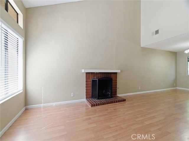 19745 Lull Street, Winnetka (los Angeles), CA 91306