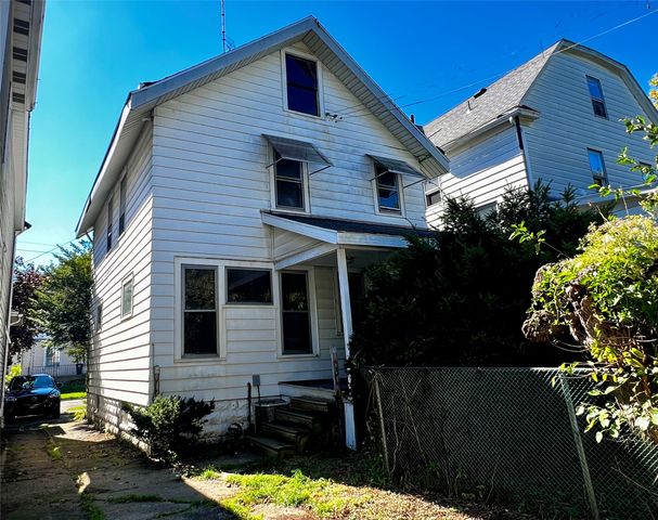 2925 COCHRAN Street, Erie, PA 16508