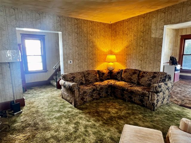 2925 COCHRAN Street, Erie, PA 16508