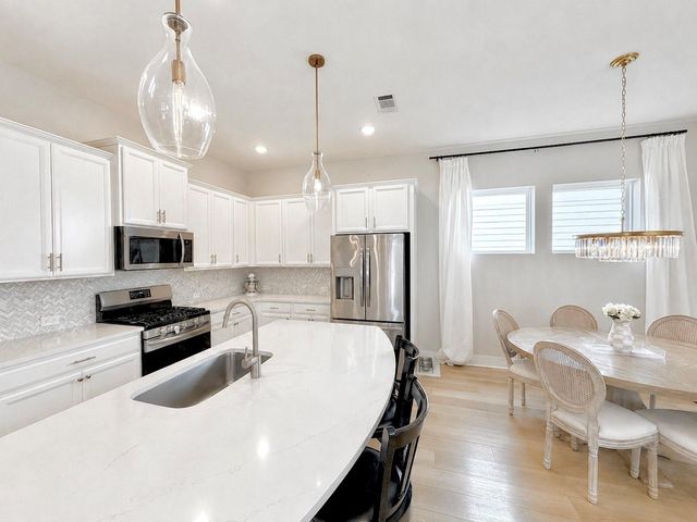 18531 Parkland Row Drive, Cypress, TX 77433