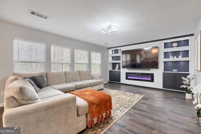 7583 Waverly Loop, Fairburn, GA 30213