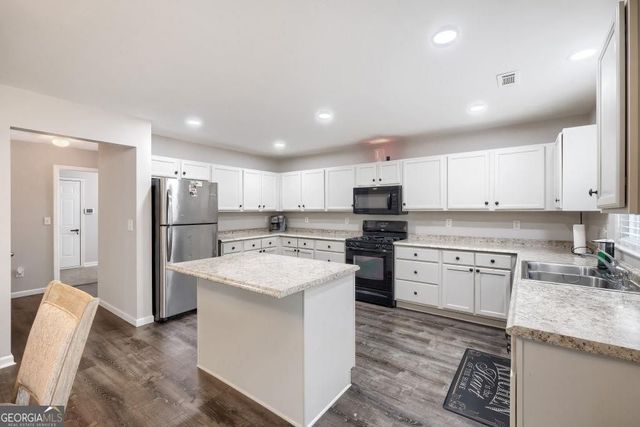 7583 Waverly Loop, Fairburn, GA 30213