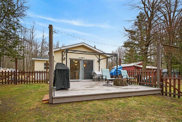 6206 S Dorr Road, Falmouth, MI 49632