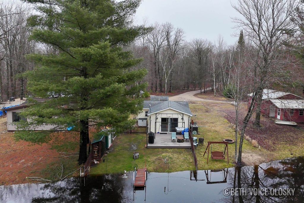 6206 S Dorr Road, Falmouth, MI 49632