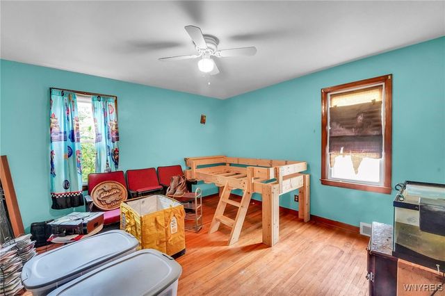 211 Hyde Park Boulevard, Niagara Falls, NY 14303