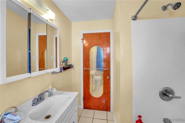 211 Hyde Park Boulevard, Niagara Falls, NY 14303