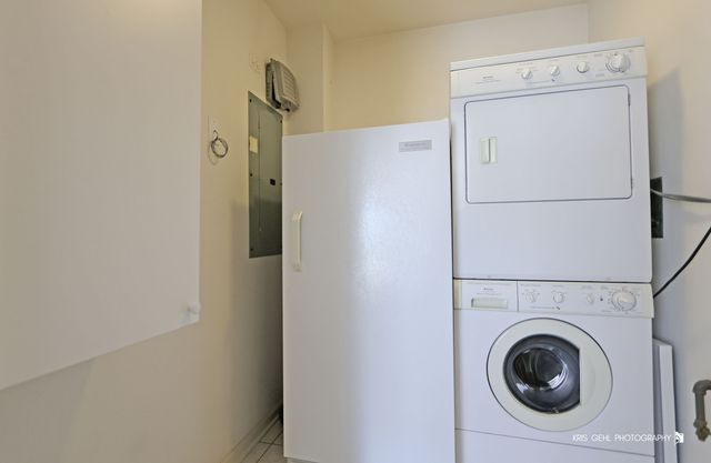 20 Trafalgar Square 304, Lincolnshire, IL 60069