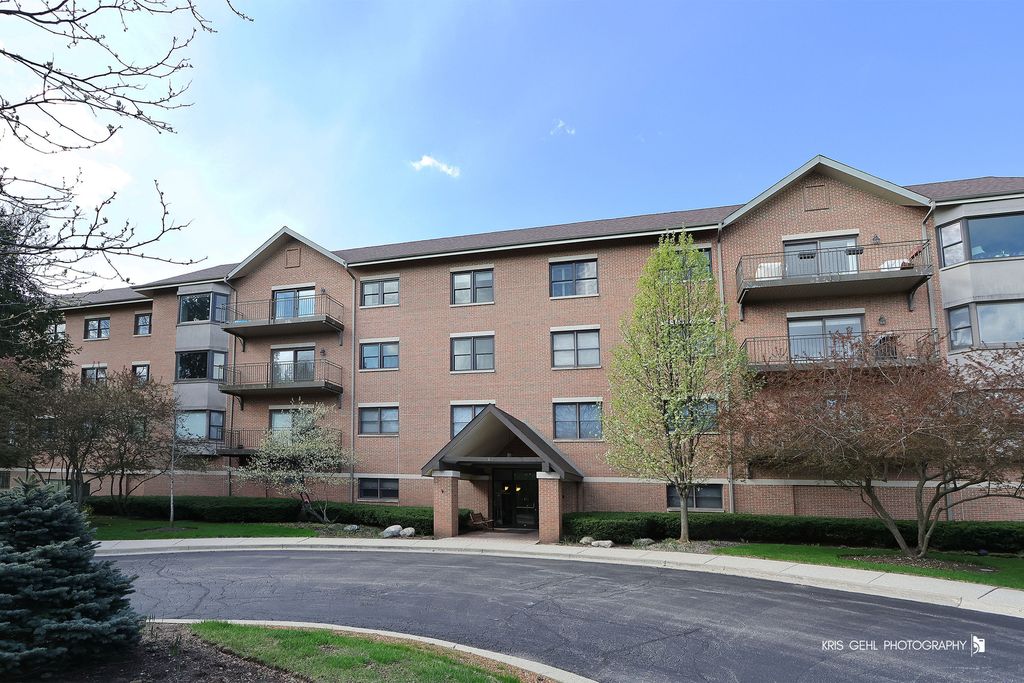 20 Trafalgar Square 304, Lincolnshire, IL 60069