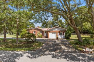 3953 Halifax Road, Wilmington, NC 28403