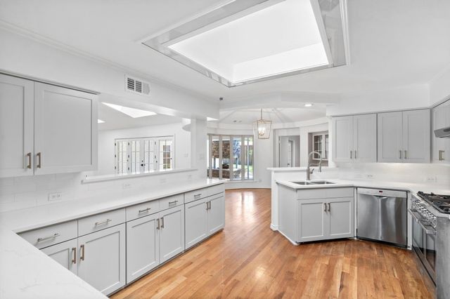 3940 Shady Hill Drive, Dallas, TX 75229