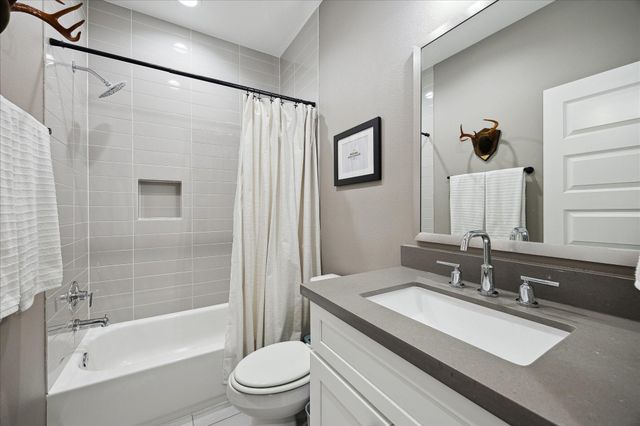 824 Morris Street, Houston, TX 77009