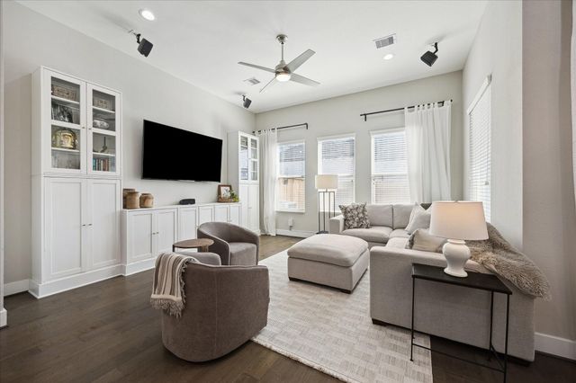 824 Morris Street, Houston, TX 77009