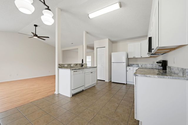 292 Bellegrove Dr., Myrtle Beach, SC 29579