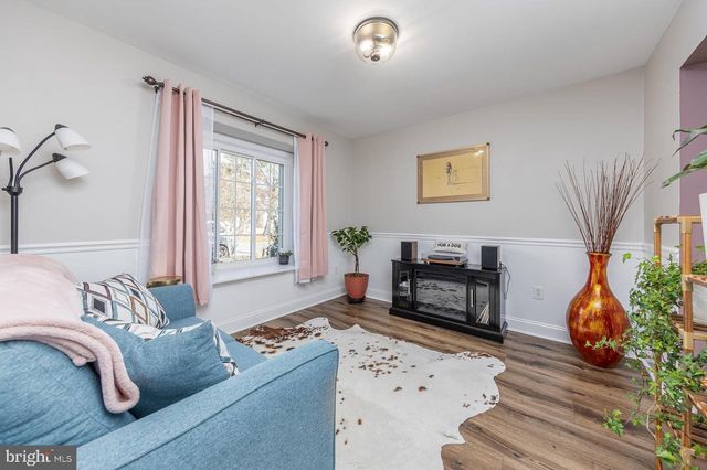 14 HICKORY LN, Swedesboro, NJ 08085