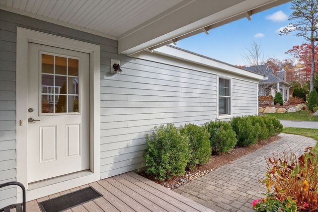 42 Poet's Corner, Plymouth, MA 02360